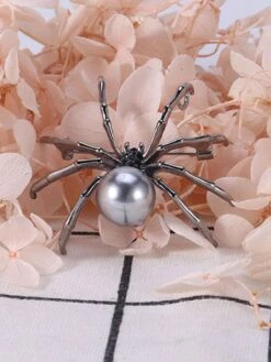 Retro Halloween Spider Pearl Brooch -Retro Pulse Shop 12552459454 1663732551