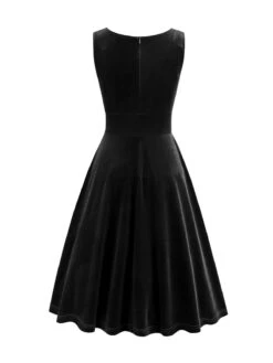 1950s Solid V-Neck Pleated Velvet Dress -Retro Pulse Shop SCHL003484 B 1 2