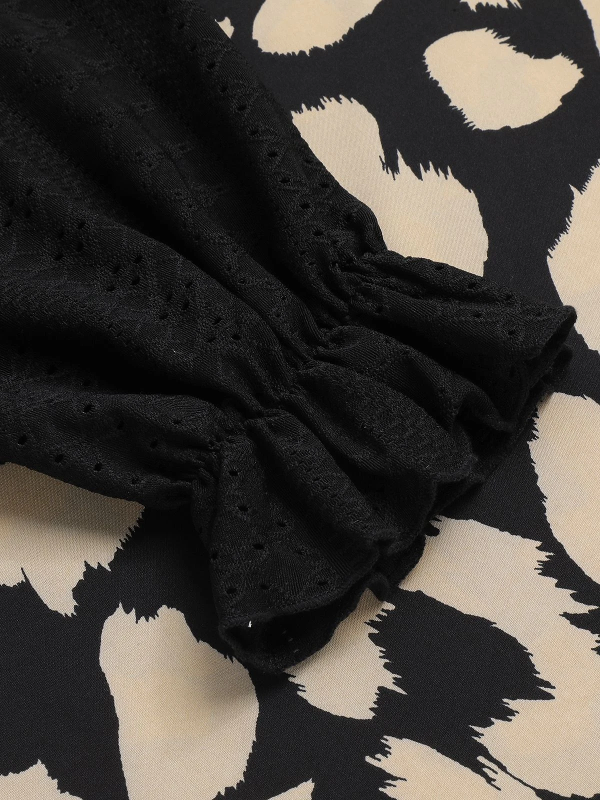 Black 1950s Leopard V-Neck Patchwork Dress 8 Black 1950s Leopard V-Neck Patchwork Dress - Image 6