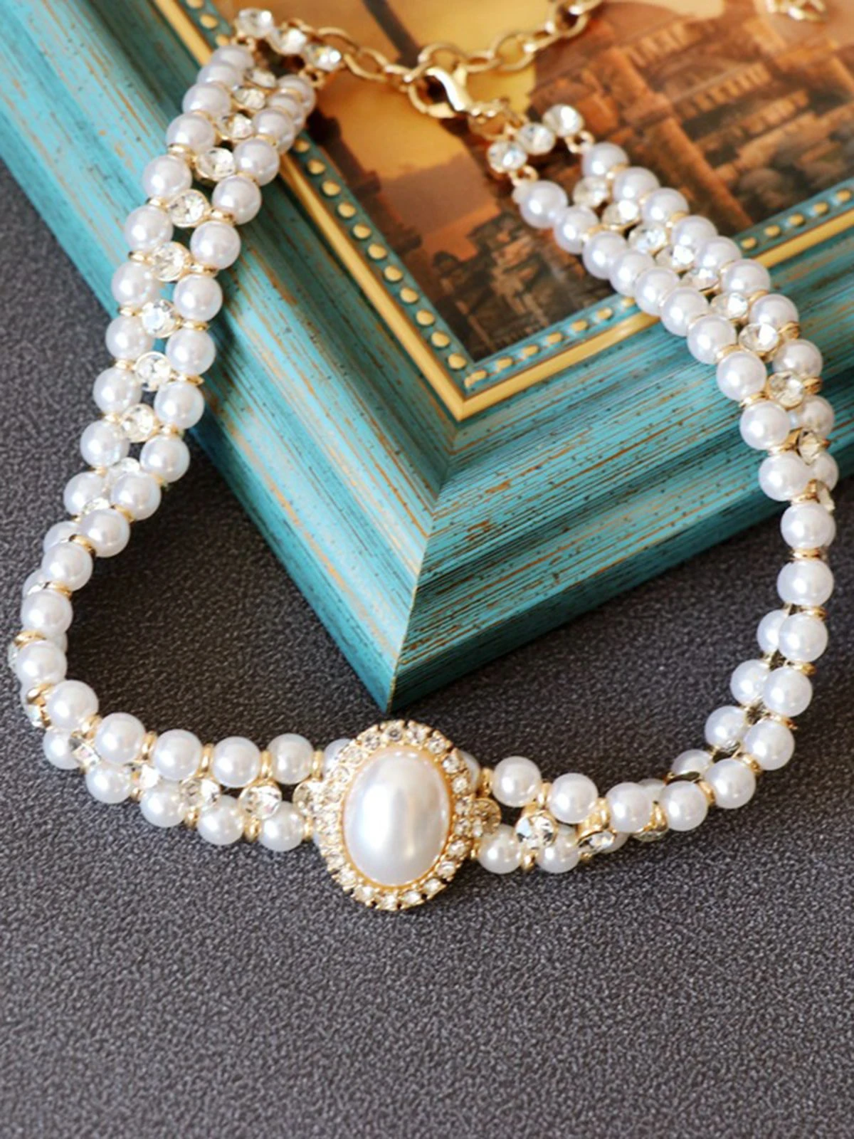 Retro Rhinestone Pearl Necklace 3 Retro Rhinestone Pearl Necklace